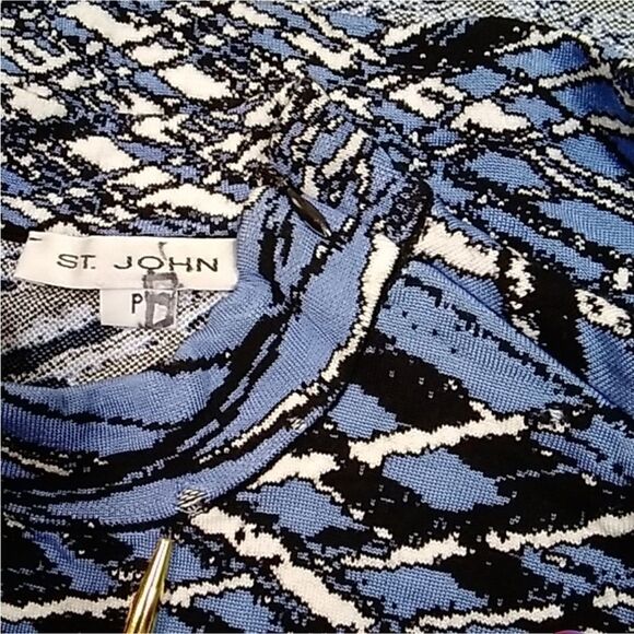 VTG, ST.JOHN Stylish Blue and Black Patterned Women's Blazer and Blouse Size 2 - Picture 8 of 11